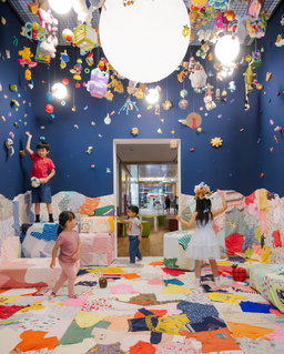 From soft pillowy escapes to flowers that sing when touched, explore the four core values of Joy, Kindness, Dream and Love through 8 interactive artworks at the new “Gallery Children’s Biennale: Tomorrow We’ll Be…” 🌸🧸 For the very first time, all artworks are baby-friendly for our littlest visitors, and the young at heart to join in the fun. Start exploring for a guaranteed rush of joy, a dash of kindness, plenty of dreams and a whole lot of love! Grab a “My Biennale Buddy” booklet and collect a stamp at each artwork. Head to the Level 1 Tours & Programmes Counter to receive a little surprise once you’ve collected all of them 🎁 Entry is free for all 💛 The Children’s Biennale runs till 29 March 2026.