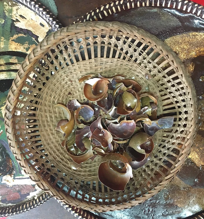 Snail shells, eggshells and silver powder in the studio of the Trường Trung cấp nghề Tổng hợp Hà Nội (Hanoi Vocational School), as used for inlays in lacquer painting.