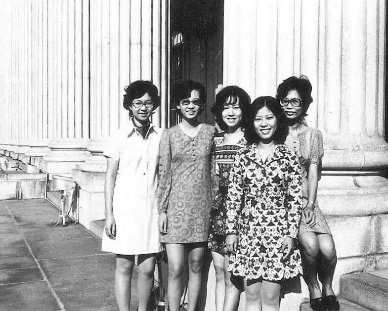 Suan Eng and colleagues from Ministry of Foreign Affairs at the entrance of City Hall, 1972/73